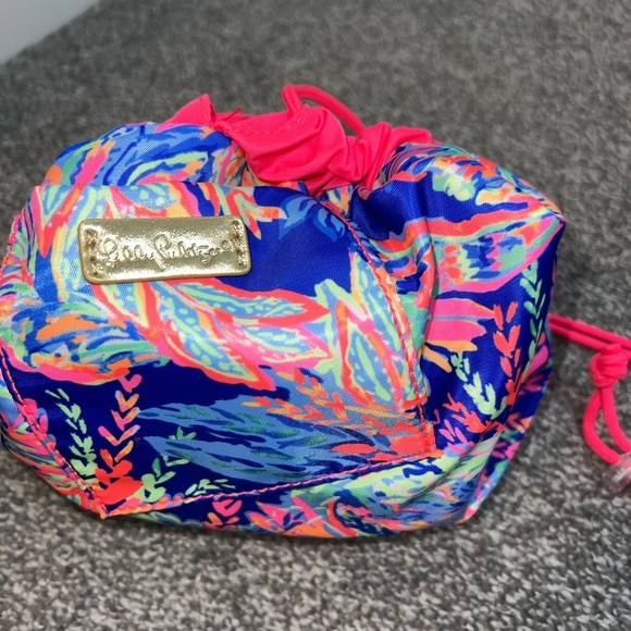 Lilly Pulitzer Drawstring Clutch Bag - Picture 4 of 9